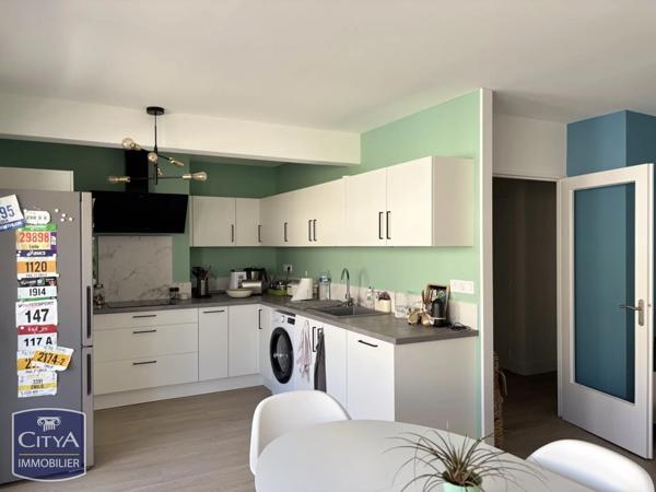 Appartement à vendre 4 pièces 82.3m² Poitiers (86000)