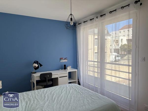 Appartement à vendre 4 pièces 82.3m² Poitiers (86000)