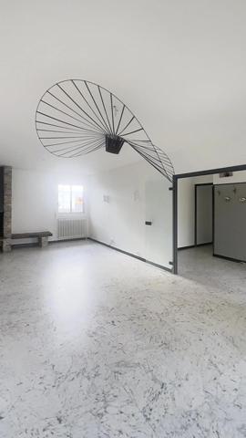 Maison familiale avec terrain et grand sous-sol