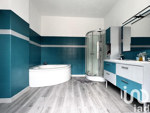 House for sale 5 rooms 103 m² Tourcoing