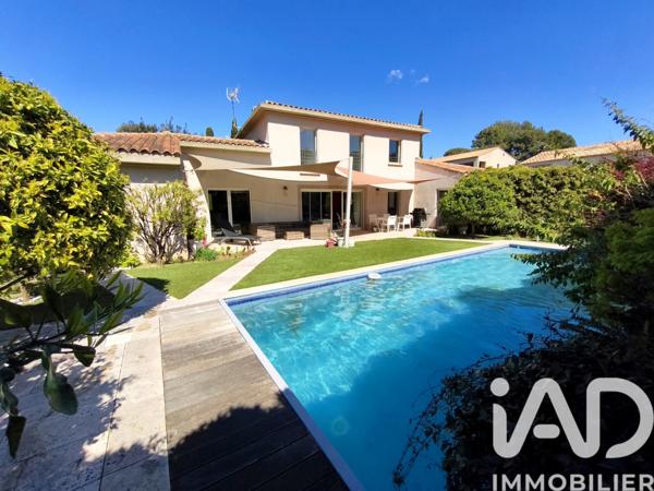 Maison à vendre 7 pièces 197,45 m² Sanary-sur-Mer