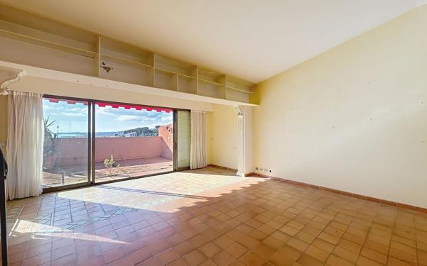 Appartement à vendre    2 pièces • 41,79 m2 Cagnes-sur-Mer