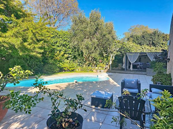 Maison Sanary Sur Mer 5 pièces - Beaucours