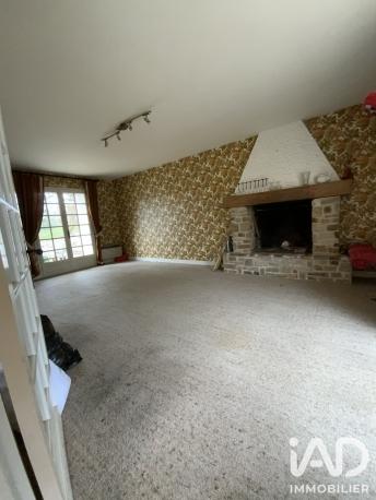 Maison à vendre 5 pièces 107 m² Saint-Priest-Ligoure