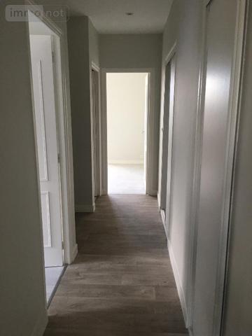 Appartement à louer à Saint-Aubin-d'Aubigné en Ille-et-Vilaine (35250), ref : 740