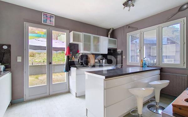 Maison à vendre    8 pièces •  Arsonval