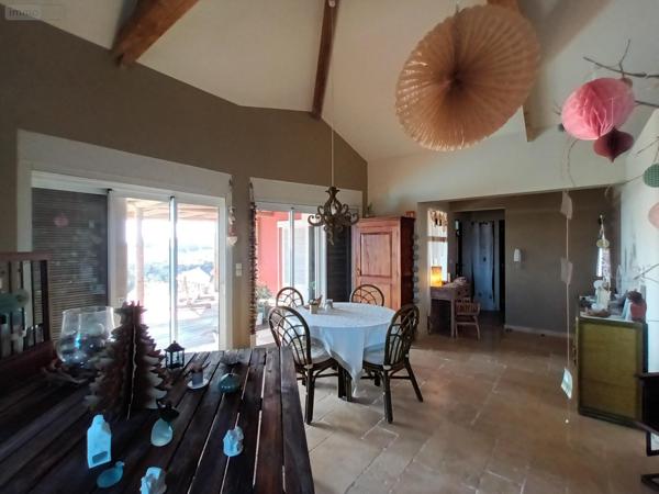 Villa à vendre à La-Saline-Les-Bains à la Réunion (97434), ref : 228353   
La Saline les Bains