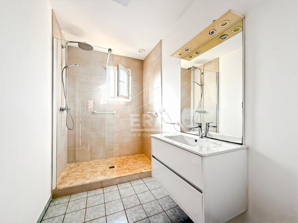 Maison Bouc Bel Air 6 pièces avec garage