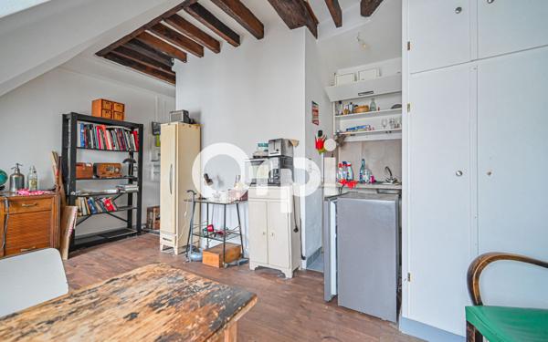 Appartement à vendre    1 pièce • 24 m2 Paris 11