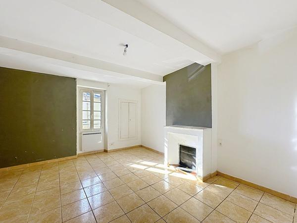 A VENDRE EXCLUSIVITE TARADEAU Appartement 3 pièces 71m² centre village