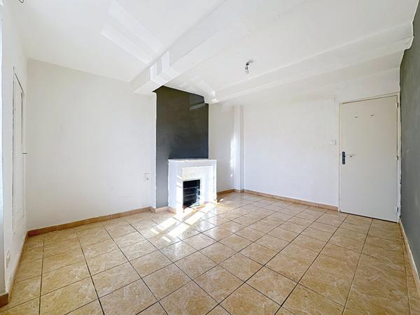 A VENDRE EXCLUSIVITE TARADEAU Appartement 3 pièces 71m² centre village