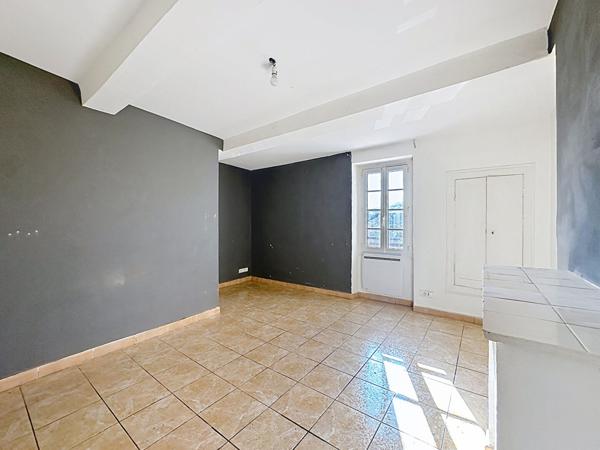 A VENDRE EXCLUSIVITE TARADEAU Appartement 3 pièces 71m² centre village