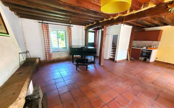 Maison à vendre    5 pièces •  Crécy-la-Chapelle