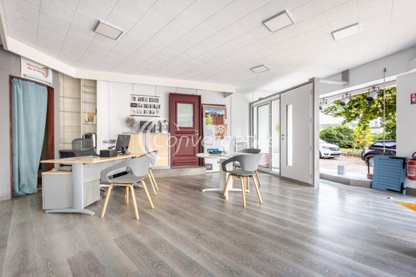 Immeuble
                                                                                                                                                
                                                                                                                                                
                                                                                                                                                
                                                    
                                                                                                                                                                                                                                                                                                                        144  m²                                                                                                                                                                                                         1 etage(s)