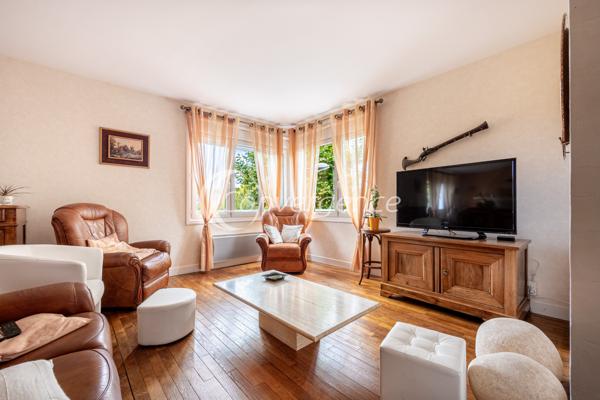Immeuble
                                                                                                                                                
                                                                                                                                                
                                                                                                                                                
                                                    
                                                                                                                                                                                                                                                                                                                        144  m²                                                                                                                                                                                                         1 etage(s)