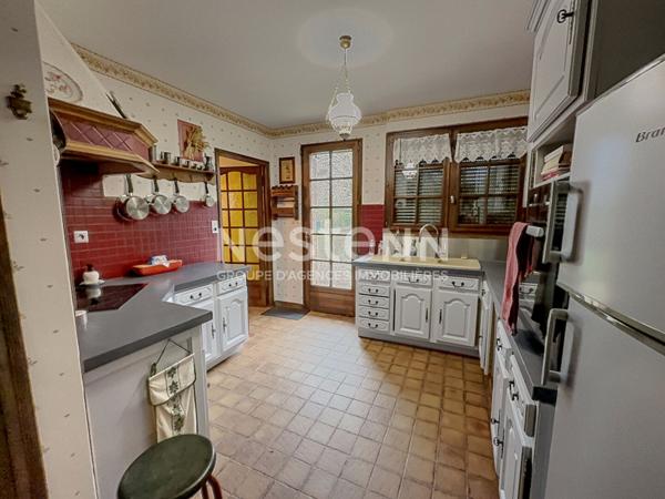 MAISON A VENDRE A CHARMES (02800) - IDEALE POUR VOTRE FAMILLE ! - 150 M² - TERRAIN ARBORE DE 2760 M²