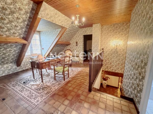 MAISON A VENDRE A CHARMES (02800) - IDEALE POUR VOTRE FAMILLE ! - 150 M² - TERRAIN ARBORE DE 2760 M²