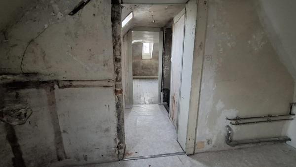 Appartement à Vendre 5 pièces SAINT QUENTIN, PLACE DE L'HOTEL DE VILLE (02100)