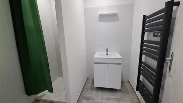 Appartement à Vendre 5 pièces SAINT QUENTIN, PLACE DE L'HOTEL DE VILLE (02100)