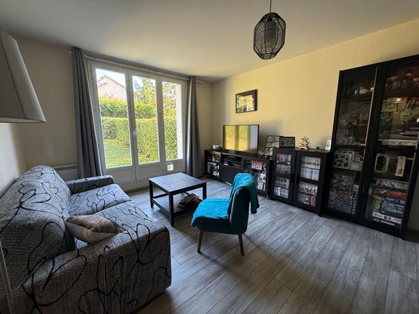 RAMBOUILLET - LES ÉVEUSES - 2 PIÈCES AVEC JARDIN PRIVATIF