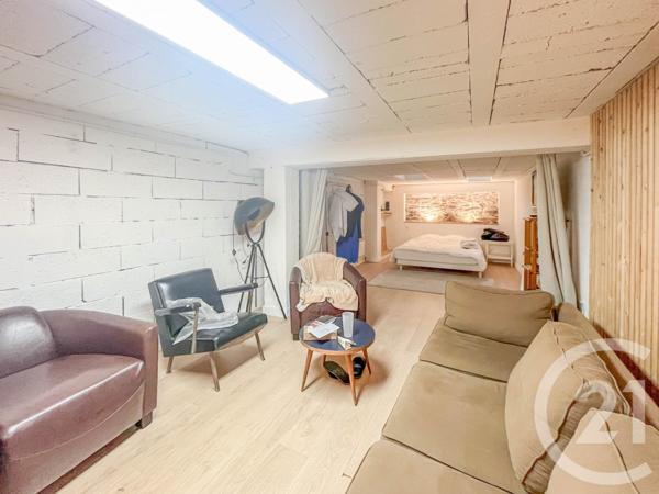 Appartement Local à vendre  1 pièce - 131,23 m2 LES SABLES D OLONNE - 85