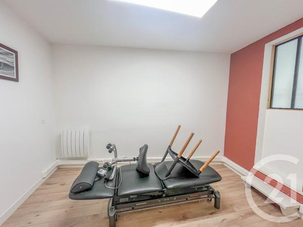 Appartement Local à vendre  1 pièce - 131,23 m2 LES SABLES D OLONNE - 85