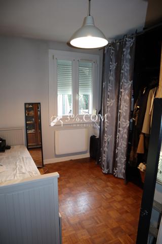 Maison 7 pièce(s) 4 chambre(s) 107 m²