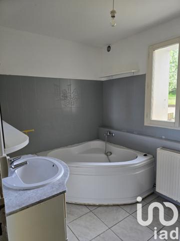 Maison à vendre 9 pièces 210 m² Lhommaizé