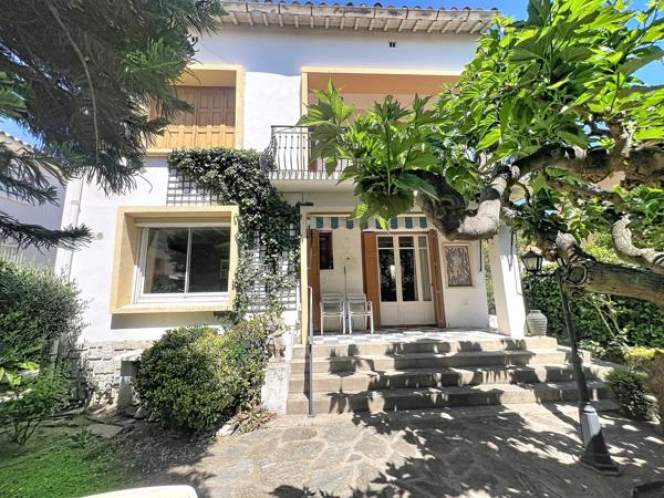 Maison 4 faces, quartier résidentiel recherché et calme , Perpignan