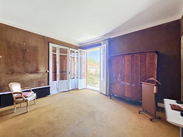 Maison 4 faces, quartier résidentiel recherché et calme , Perpignan