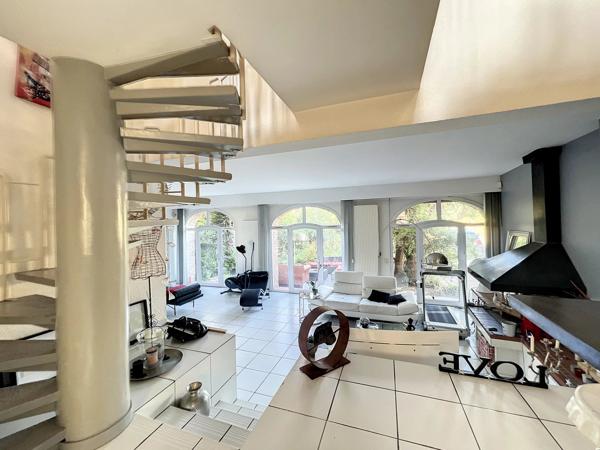 APPARTEMENT DE CARACTERE AVEC DEUX TERRASSES, PARKING - PERPIGNAN