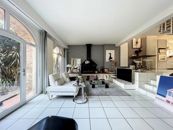 APPARTEMENT DE CARACTERE AVEC DEUX TERRASSES, PARKING - PERPIGNAN