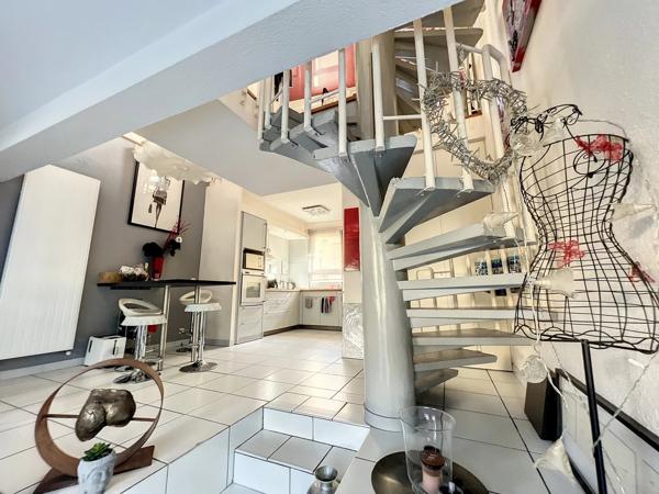 APPARTEMENT DE CARACTERE AVEC DEUX TERRASSES, PARKING - PERPIGNAN