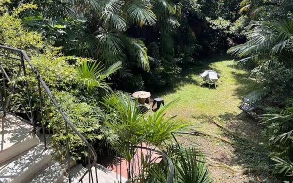 Maison à vendre    4 pièces • 184 m2 Pau