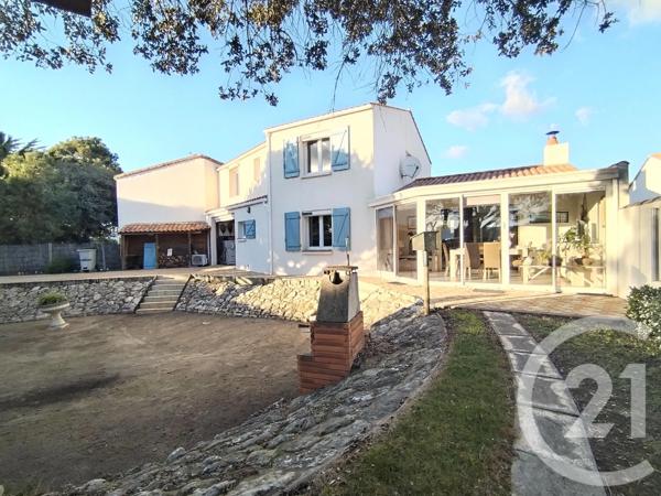 Maison à vendre  6 pièces - 102 m 2   LA TRANCHE SUR MER  - 85