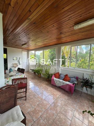 Maison T4 avec appartement de 48 m2 - vue baie du Marin