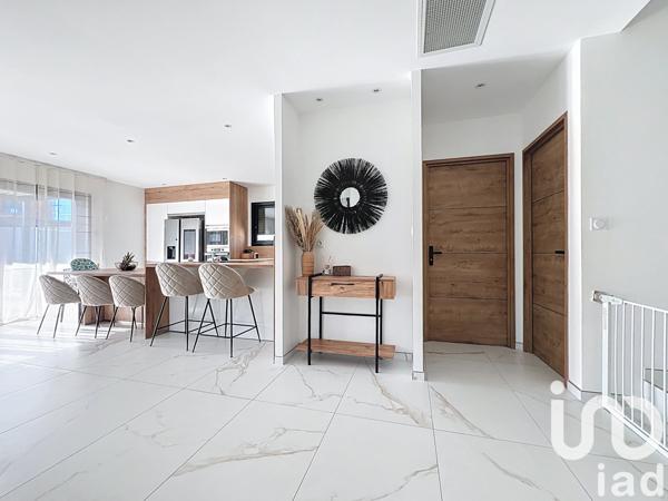 Maison à vendre 5 pièces 143 m² Pollestres