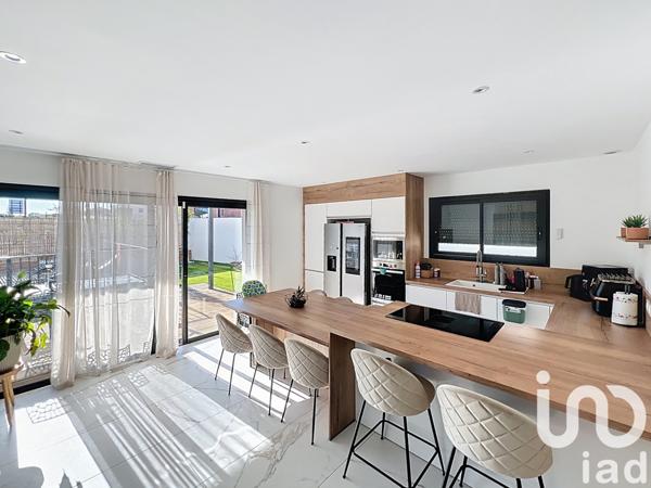 Maison à vendre 5 pièces 143 m² Pollestres