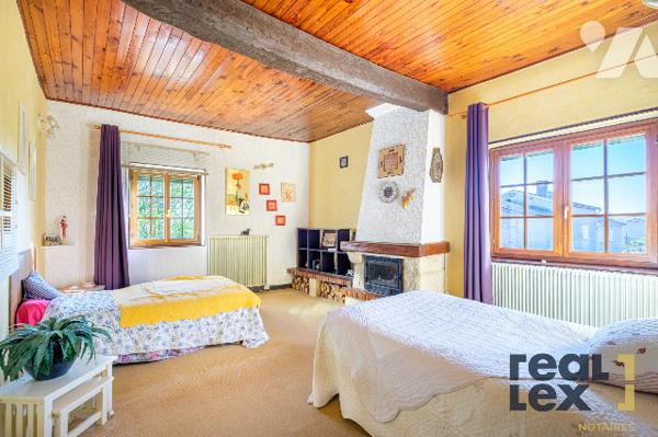 BRINDAS, maison familiale avec jardin.