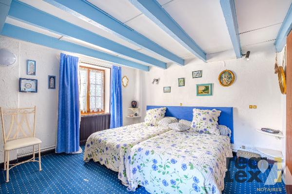 BRINDAS, maison familiale avec jardin.