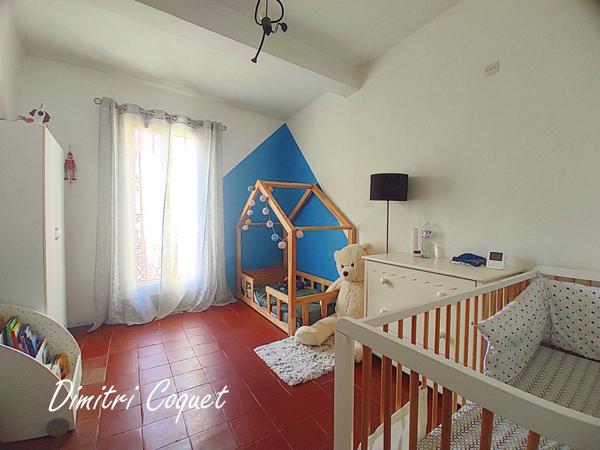 Maison de village avec terrasse de toit proche du port