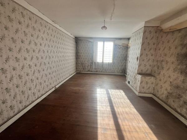 Maison à vendre |  Châlus |  5 pièces | 100 m²