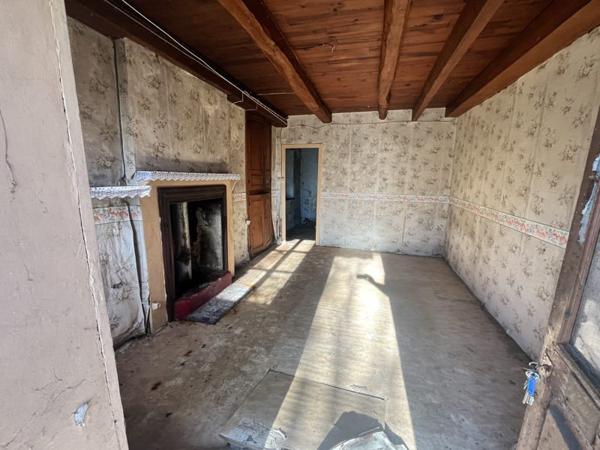 Maison à vendre |  Châlus |  5 pièces | 100 m²