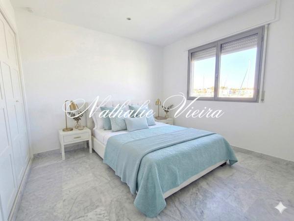 T3 TRAVERSANT – DERNIER ETAGE – VUE MER