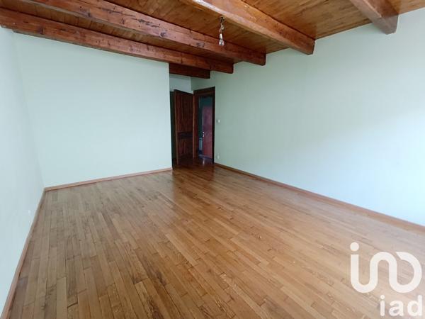 Maison 2 pièces de 65 m² à Bourbonne-les-Bains (52400)