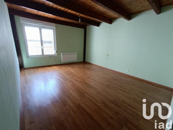 Maison 2 pièces de 65 m² à Bourbonne-les-Bains (52400)