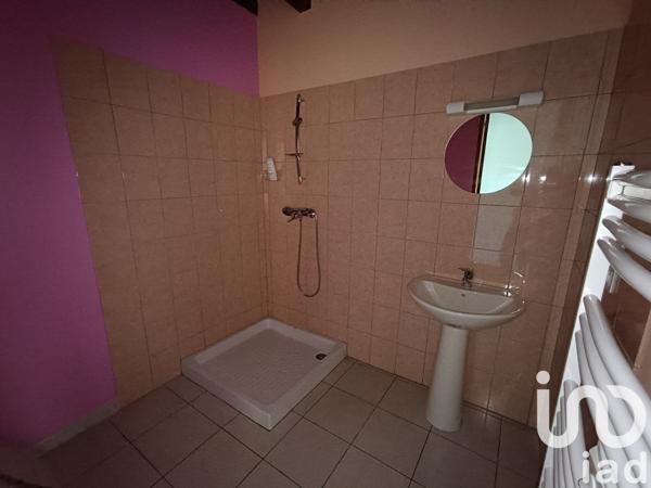 Maison 2 pièces de 65 m² à Bourbonne-les-Bains (52400)