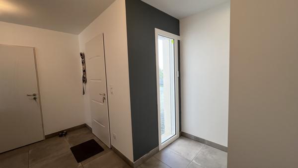 Saint-Maxire (79410) A 9 kms de NIORT, à SAINT-MAXIRE, PAVILLON DE PLAIN-PIED de 2023 avec 4 CHAMBRES et GARAGE DOUBLE sur TERRAIN