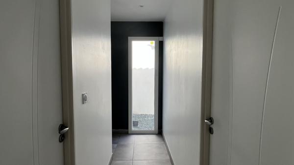 Saint-Maxire (79410) A 9 kms de NIORT, à SAINT-MAXIRE, PAVILLON DE PLAIN-PIED de 2023 avec 4 CHAMBRES et GARAGE DOUBLE sur TERRAIN