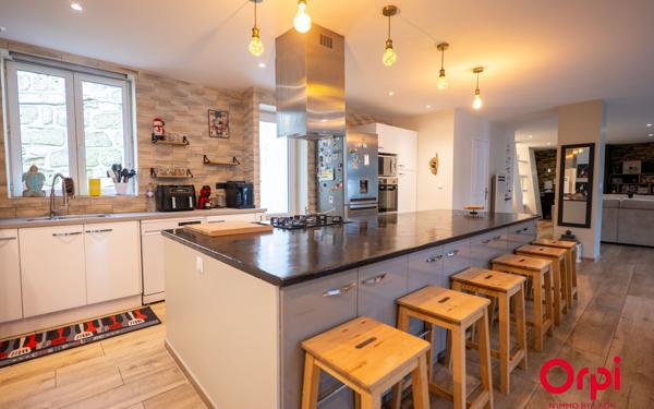 Maison à vendre    6 pièces •  Crépy